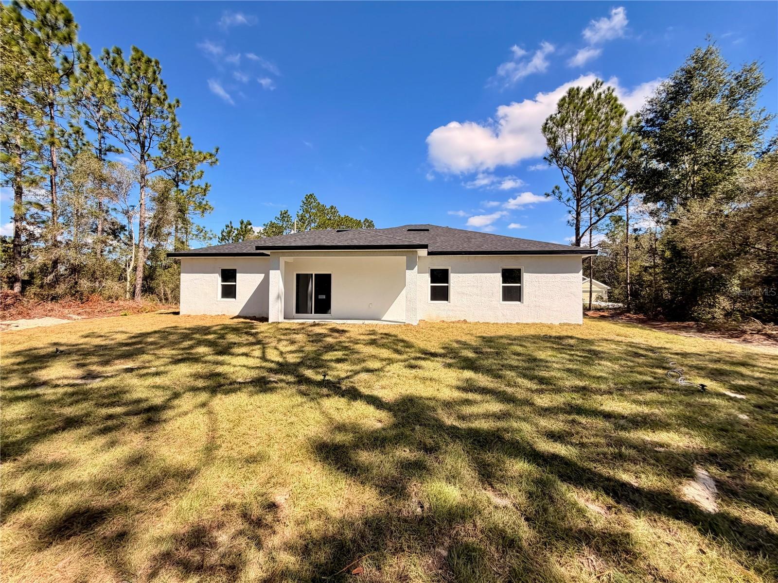 Listing photo id 21 for 3546 Marshal Place