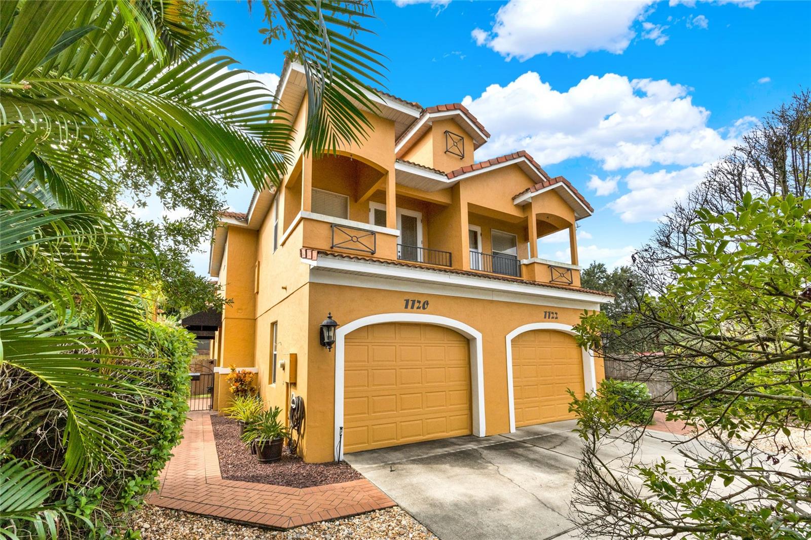 Image 2 of 33 For 1120 Aragon Avenue