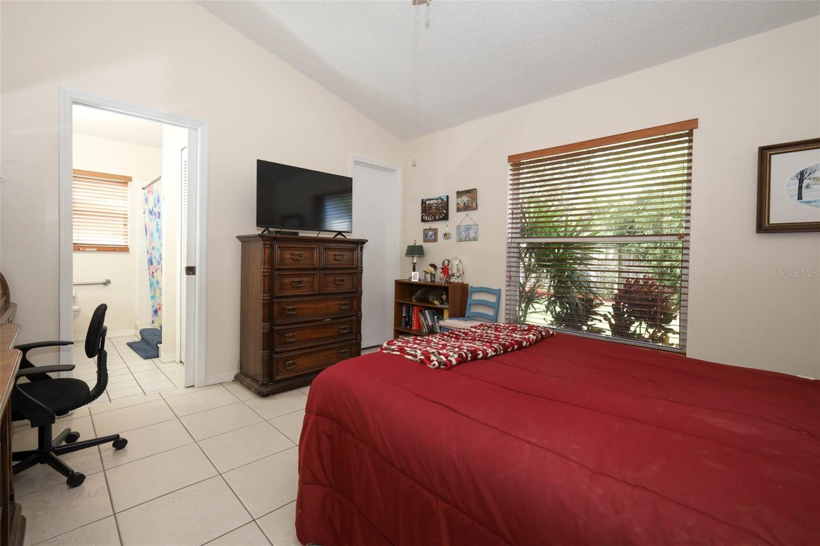 Image 14 of 30 For 1410 Heather Glen Drive