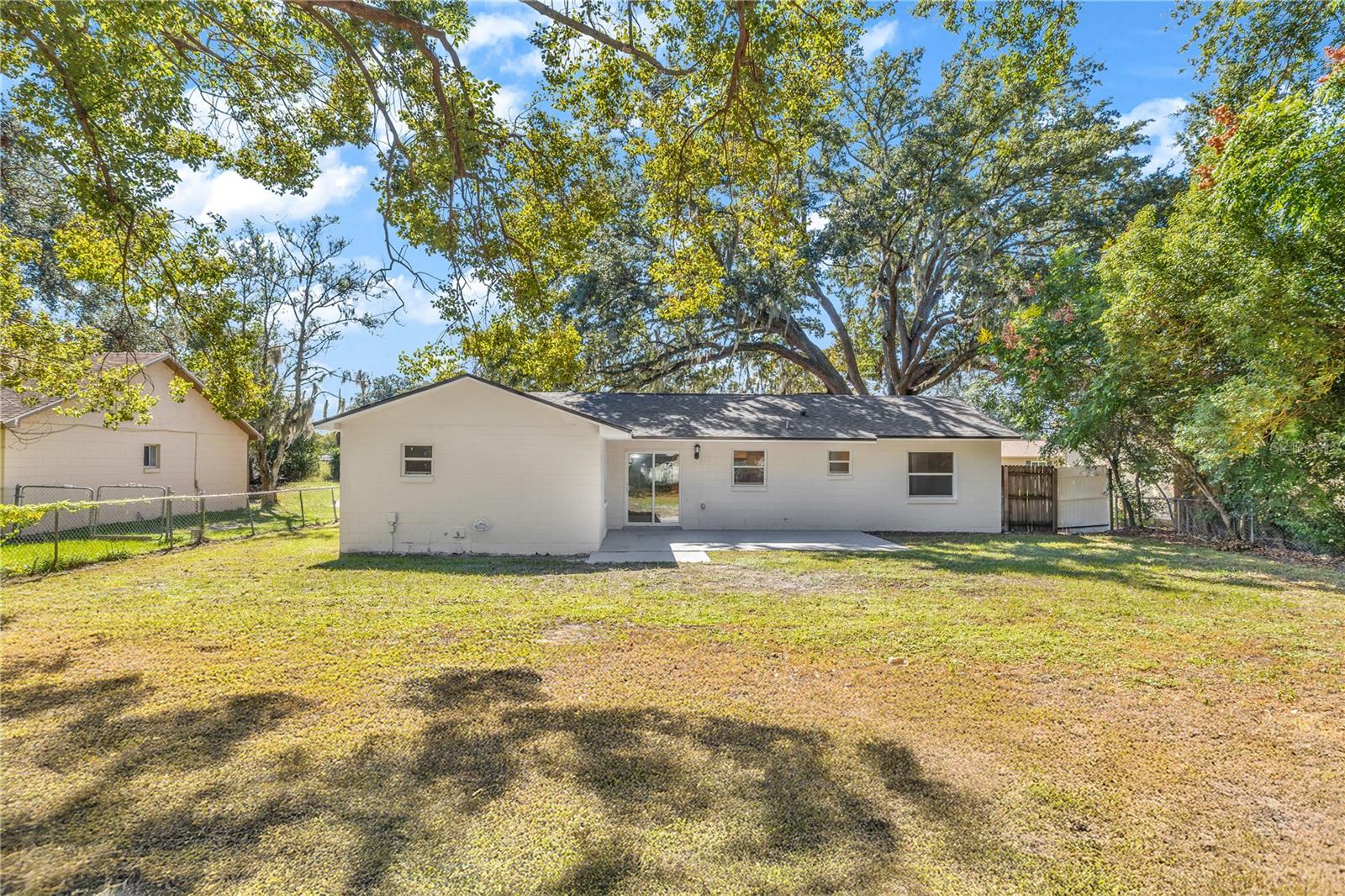 Image 18 of 18 For 652 Moss Drive