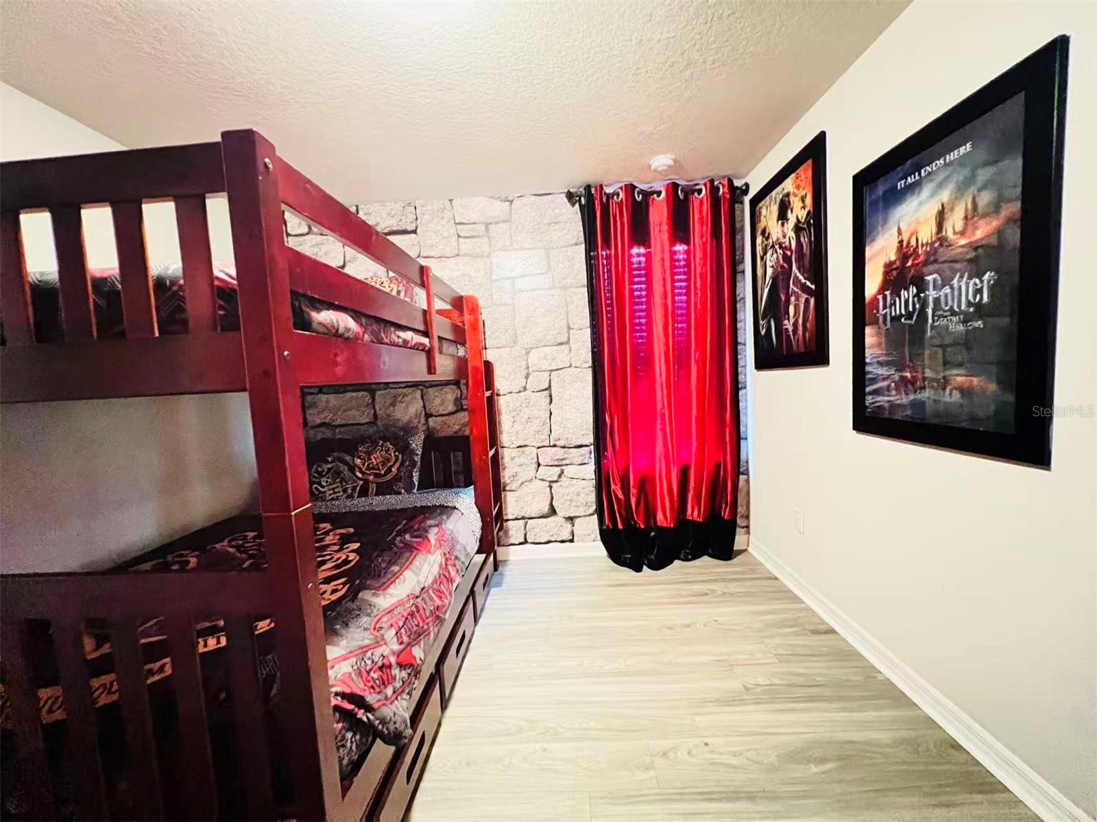 Image 21 of 41 For 2133 Malta Terrace