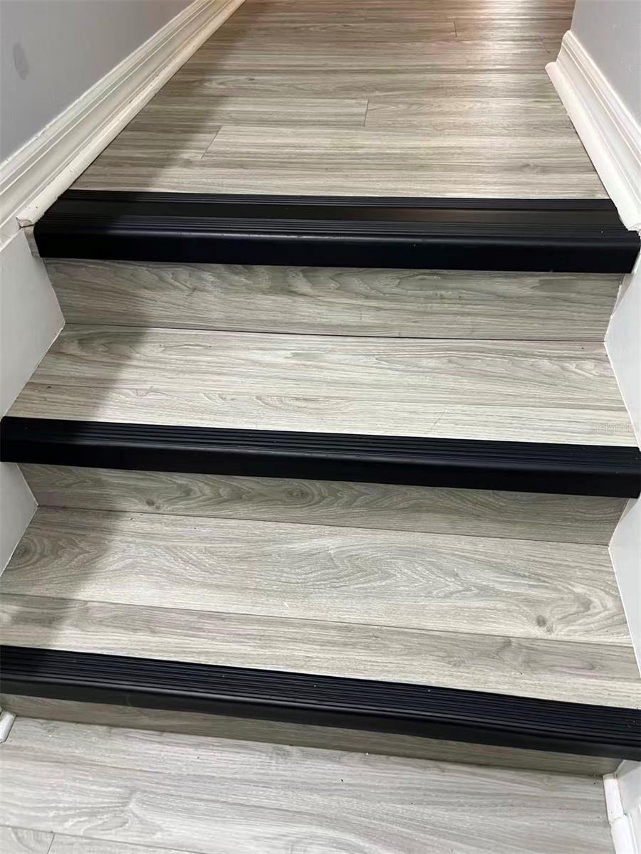 Image 27 of 41 For 2133 Malta Terrace