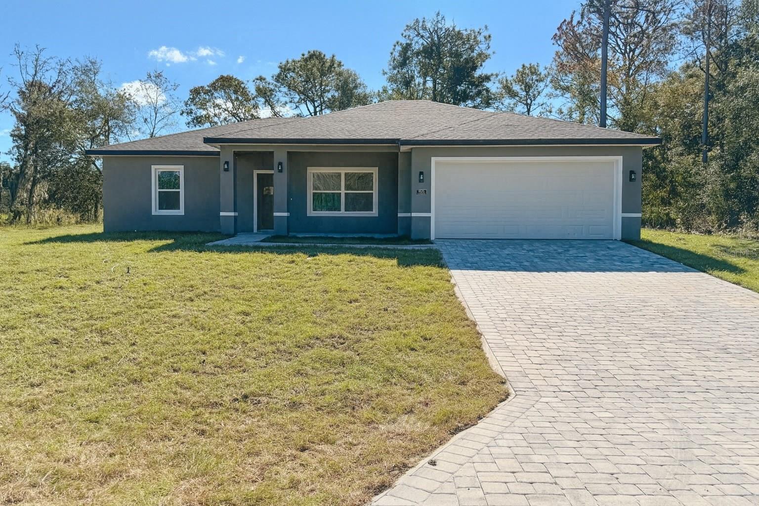 Listing photo id 0 for 9575 Langdon Road