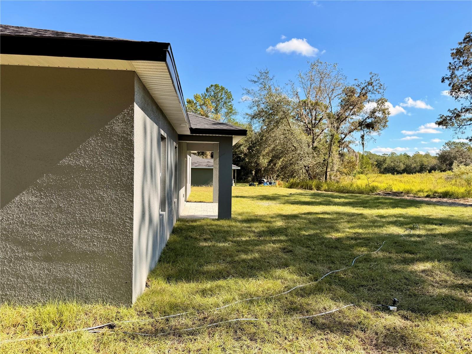 Listing photo id 19 for 9575 Langdon Road