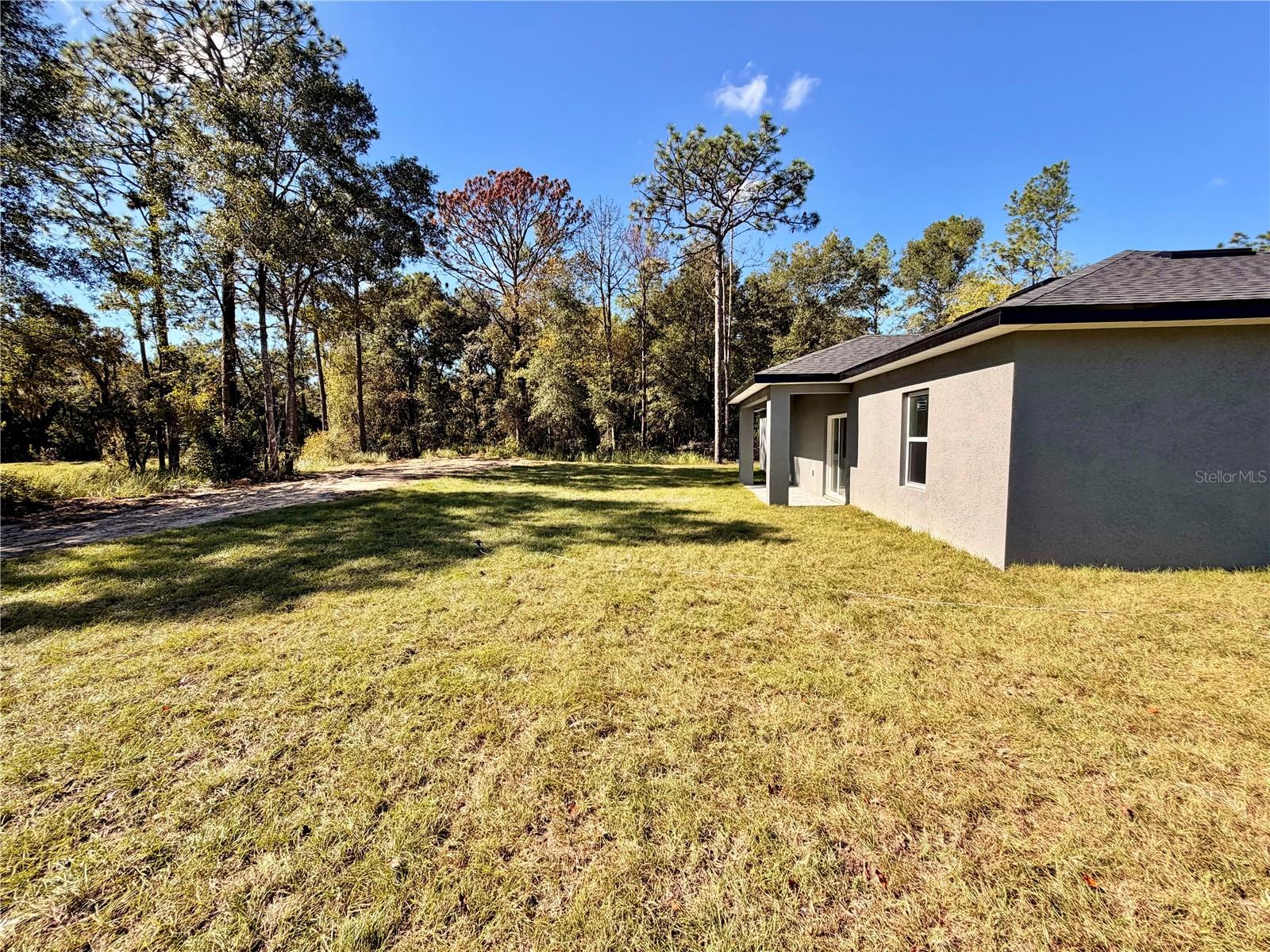 Listing photo id 25 for 9575 Langdon Road