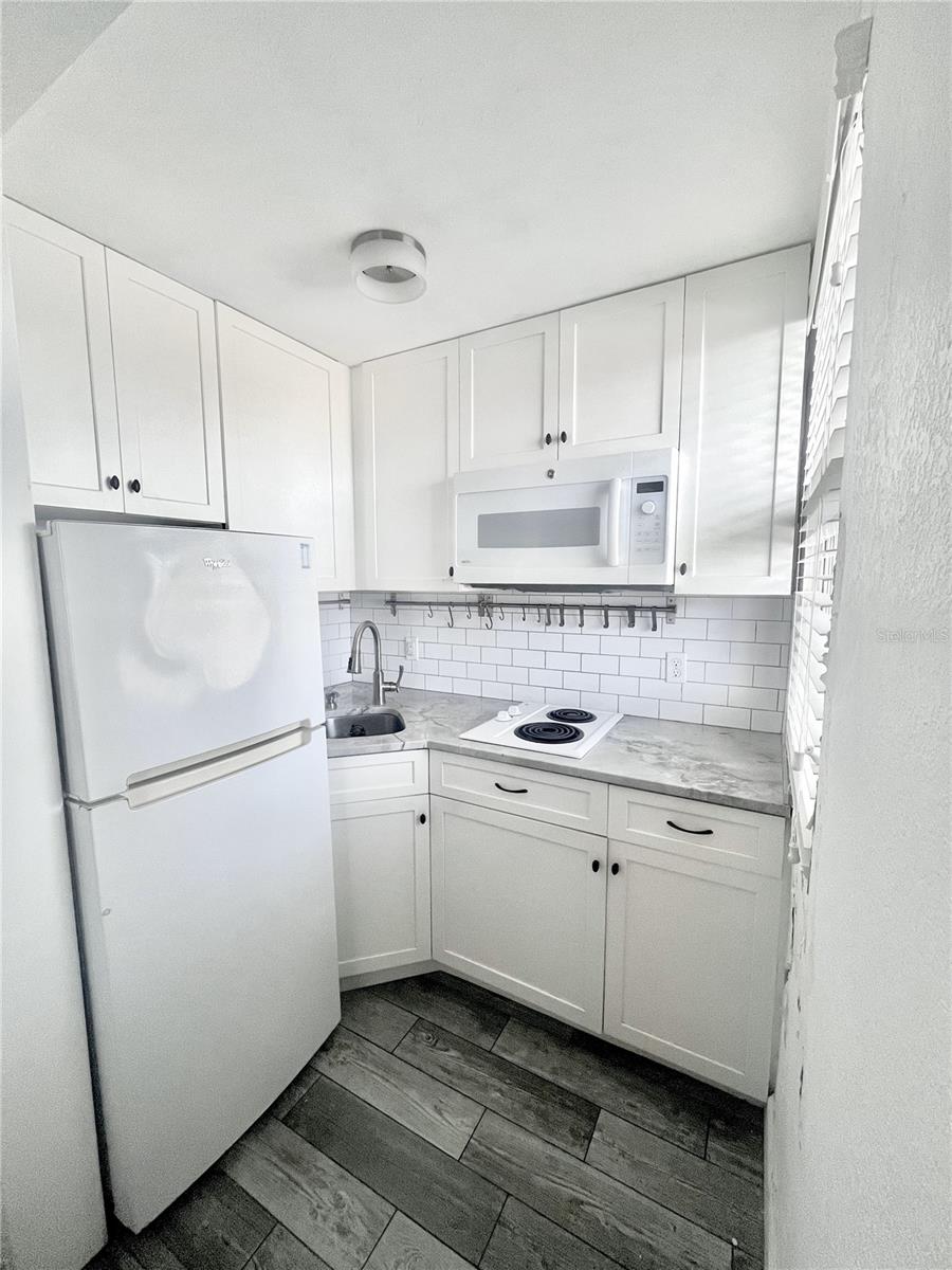 Image 7 of 40 For 935 Atlantic Avenue 256