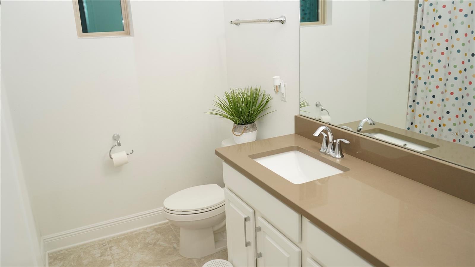 Image 16 of 27 For 771 Boxelder Avenue