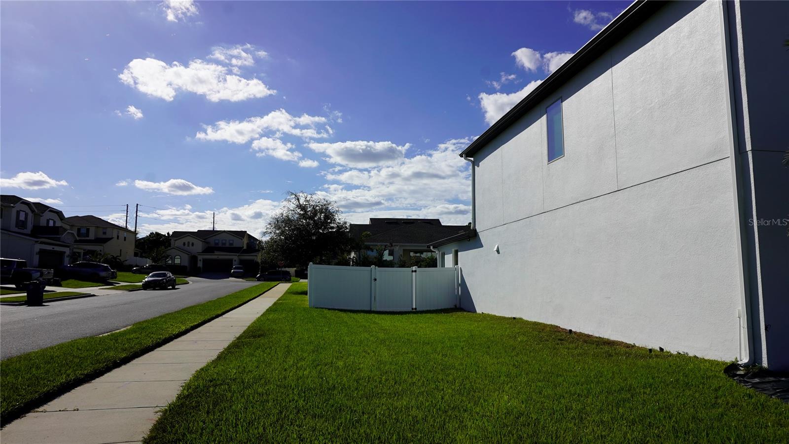 Image 2 of 27 For 771 Boxelder Avenue