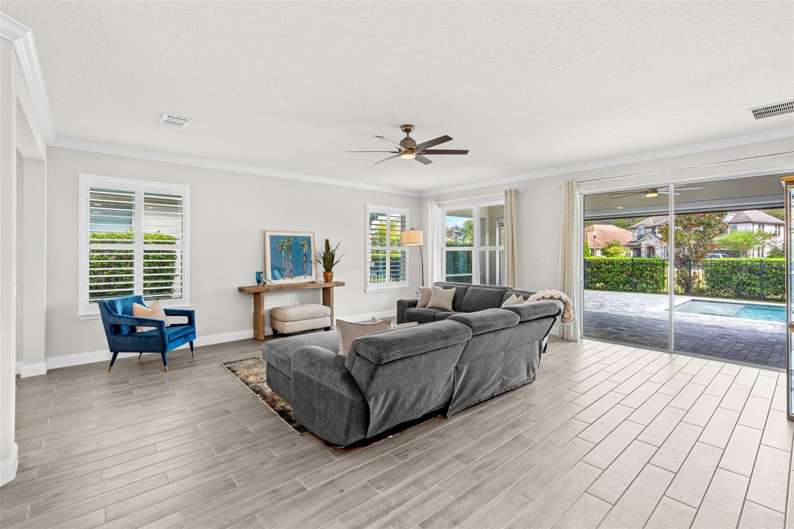 Listing photo id 10 for 10739 Bonne Chance Drive