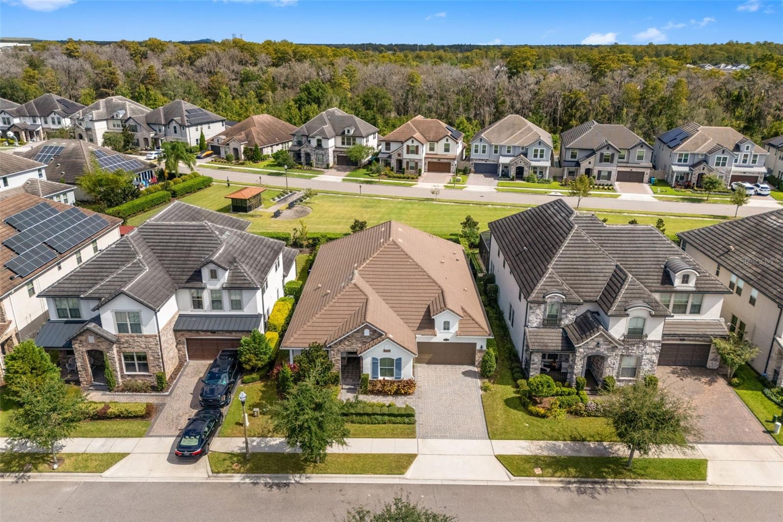 Listing photo id 0 for 10739 Bonne Chance Drive