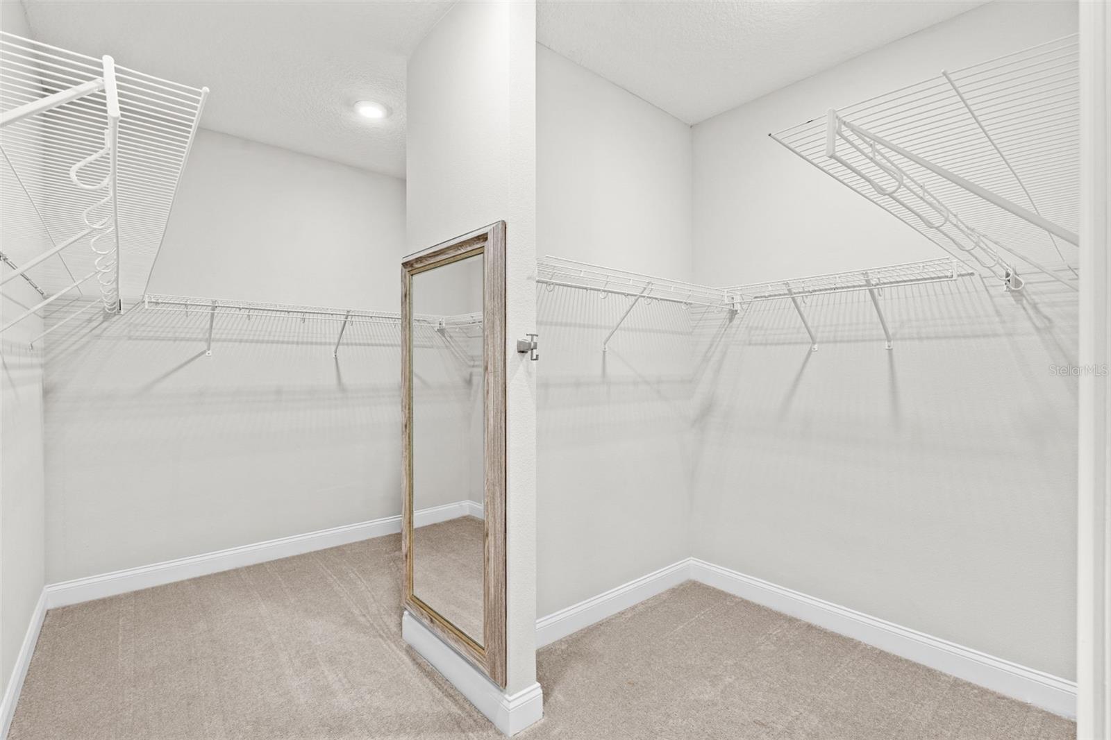Listing photo id 25 for 10739 Bonne Chance Drive