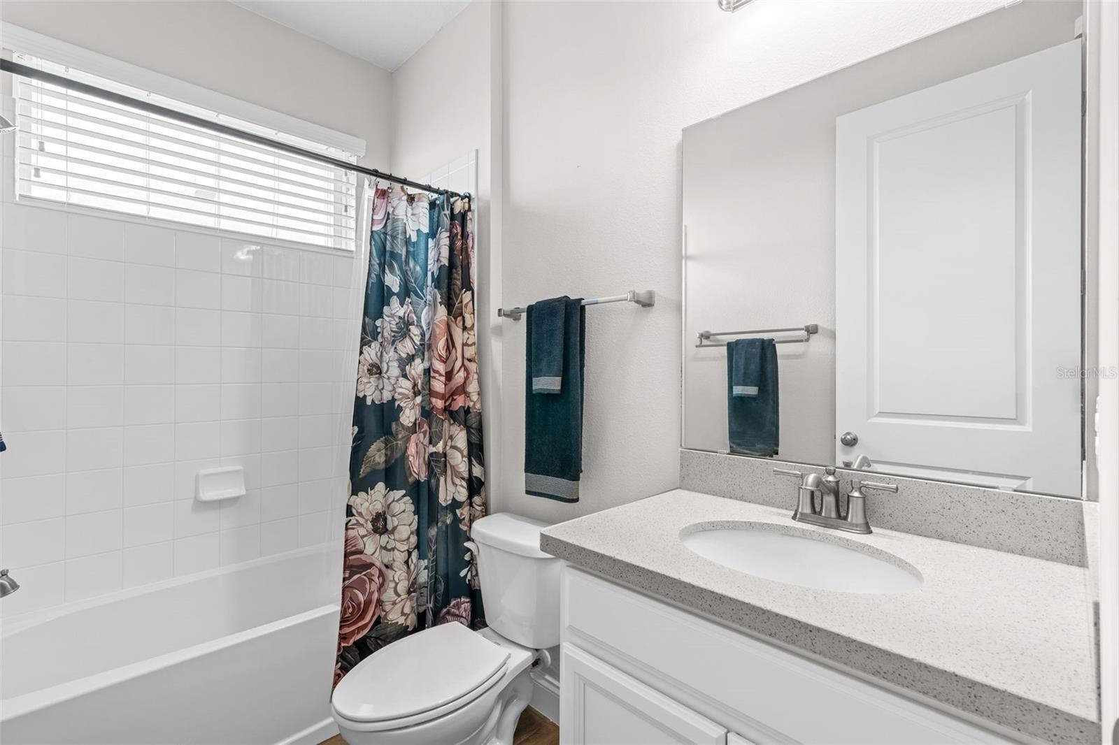 Listing photo id 27 for 10739 Bonne Chance Drive