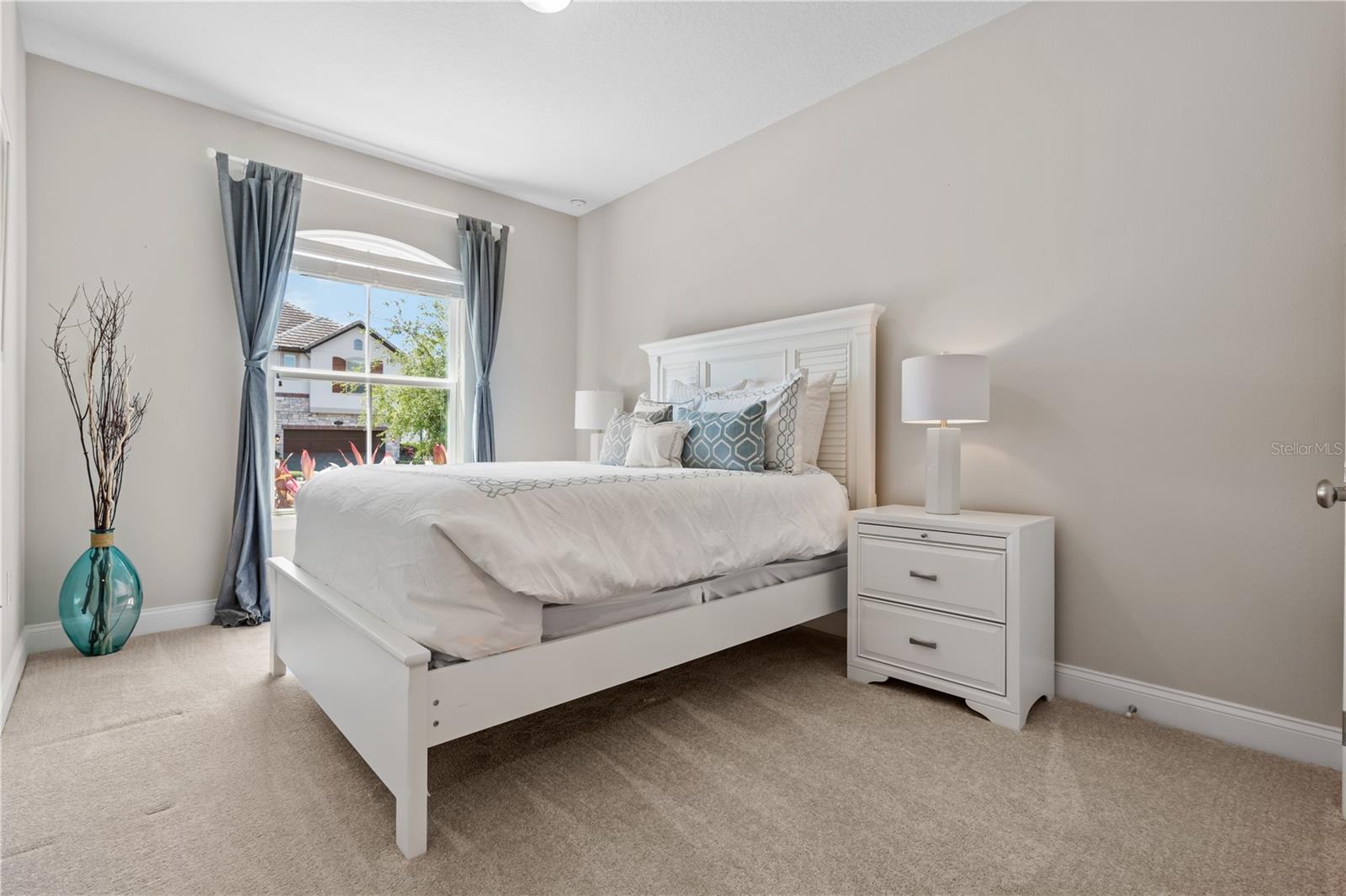 Listing photo id 33 for 10739 Bonne Chance Drive