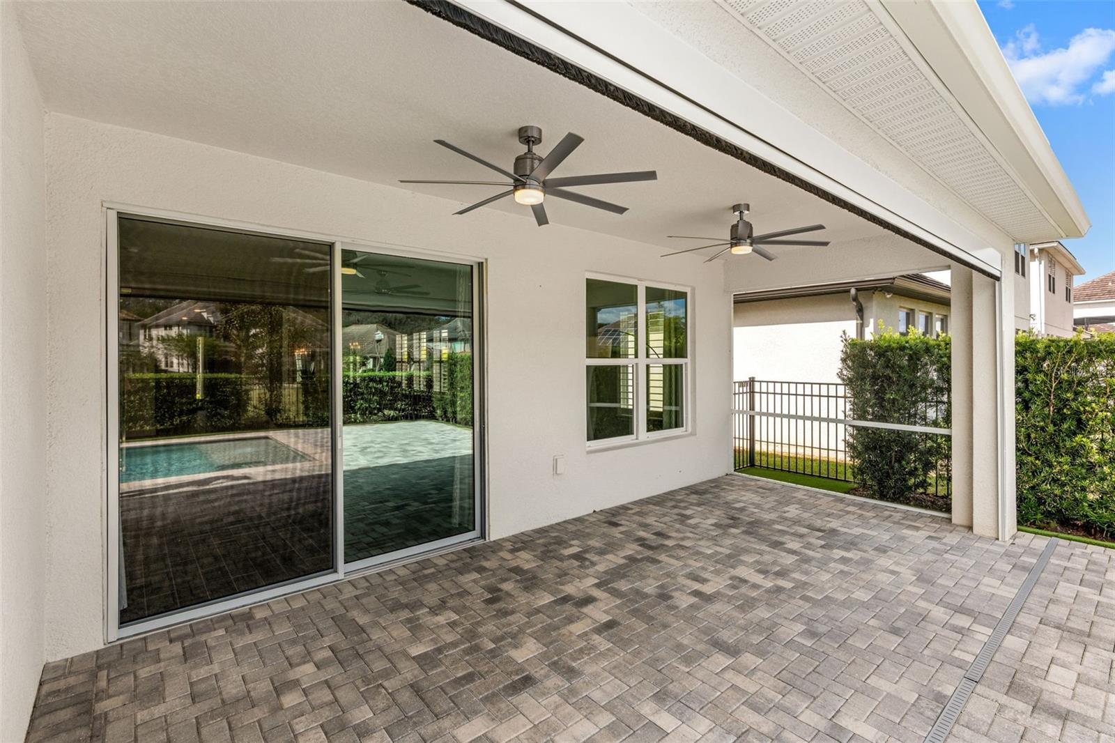 Listing photo id 35 for 10739 Bonne Chance Drive