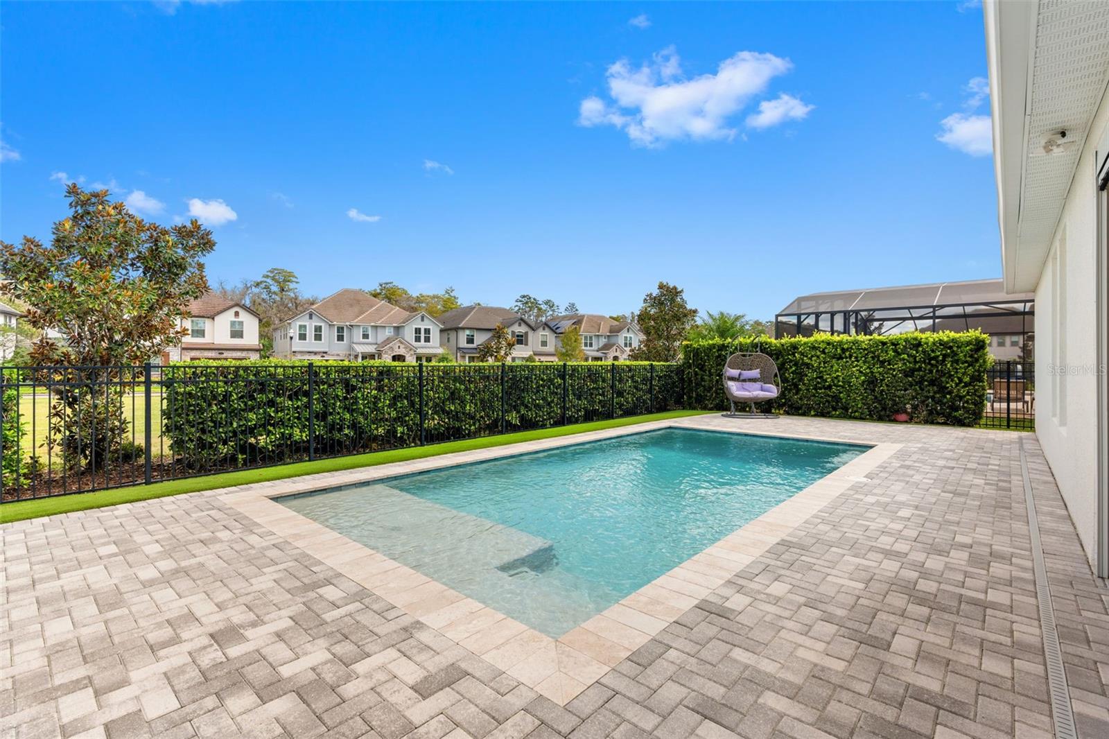 Listing photo id 37 for 10739 Bonne Chance Drive
