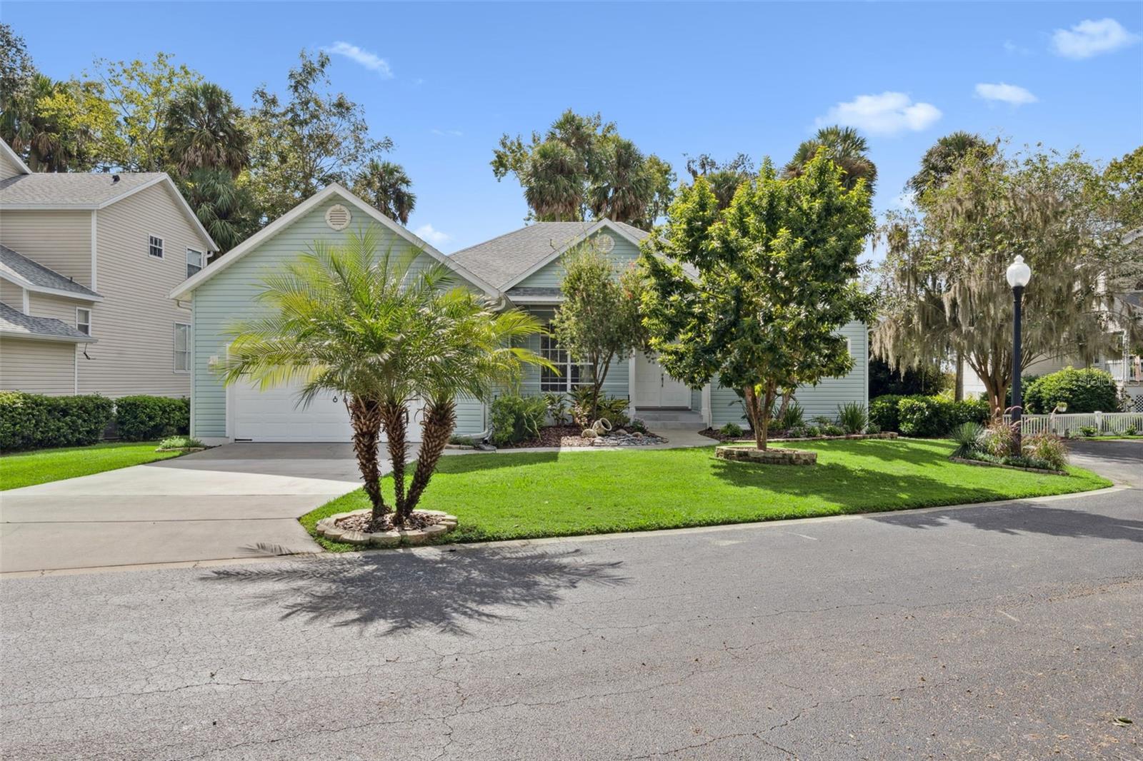Image 19 of 21 For 195 River Village Drive