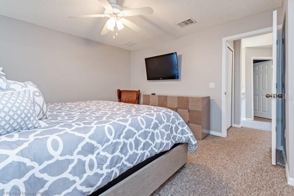 Image 12 of 29 For 4732 Vero Beach Place