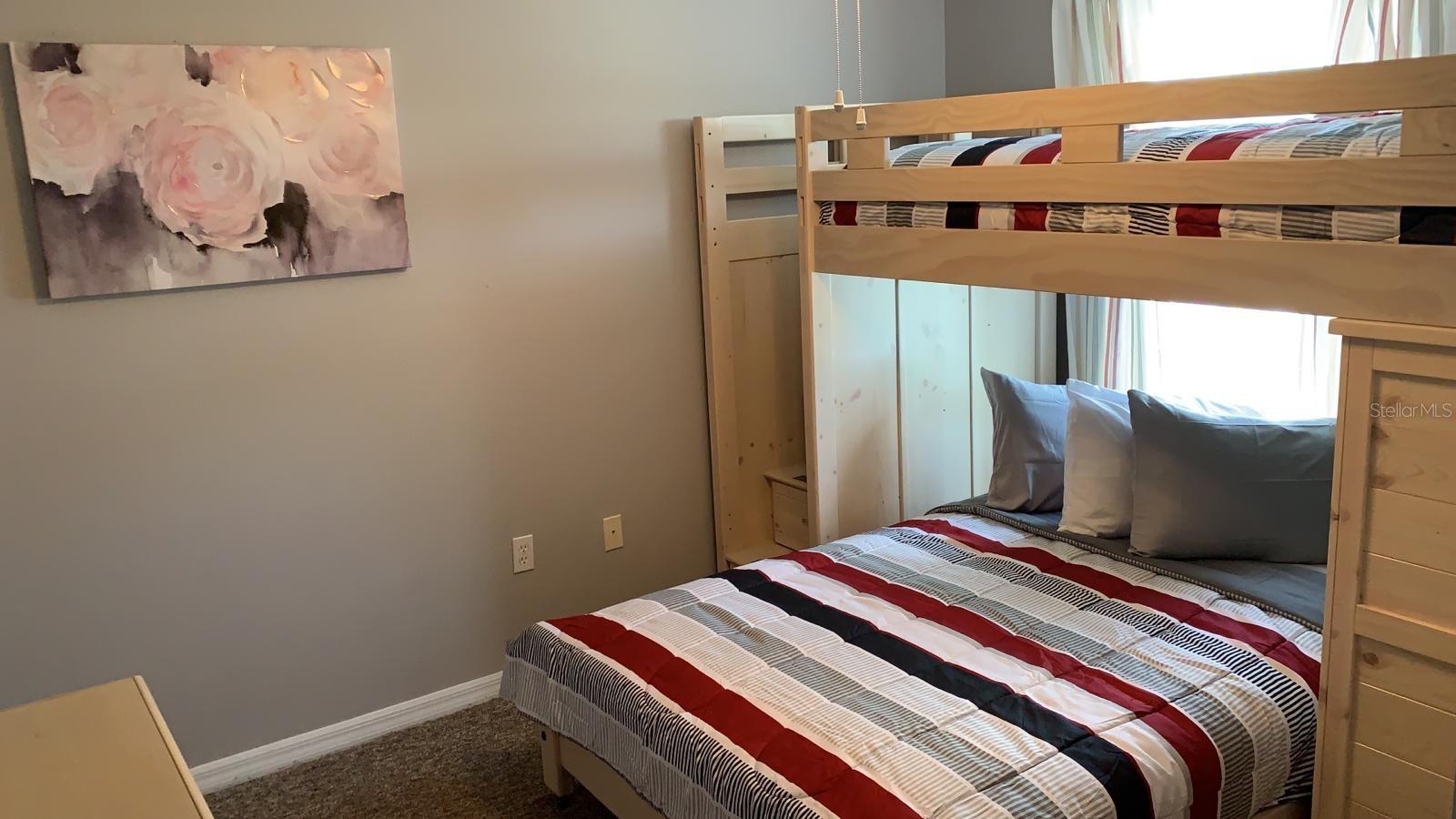 Image 18 of 29 For 4732 Vero Beach Place