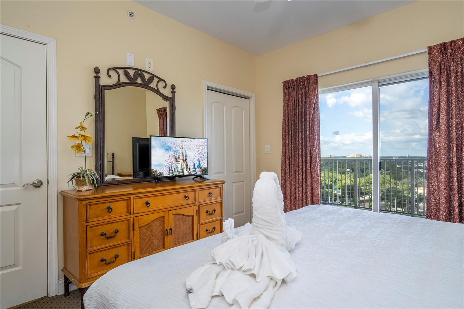 Image 12 of 75 For 13415 Blue Heron Beach Drive 1401