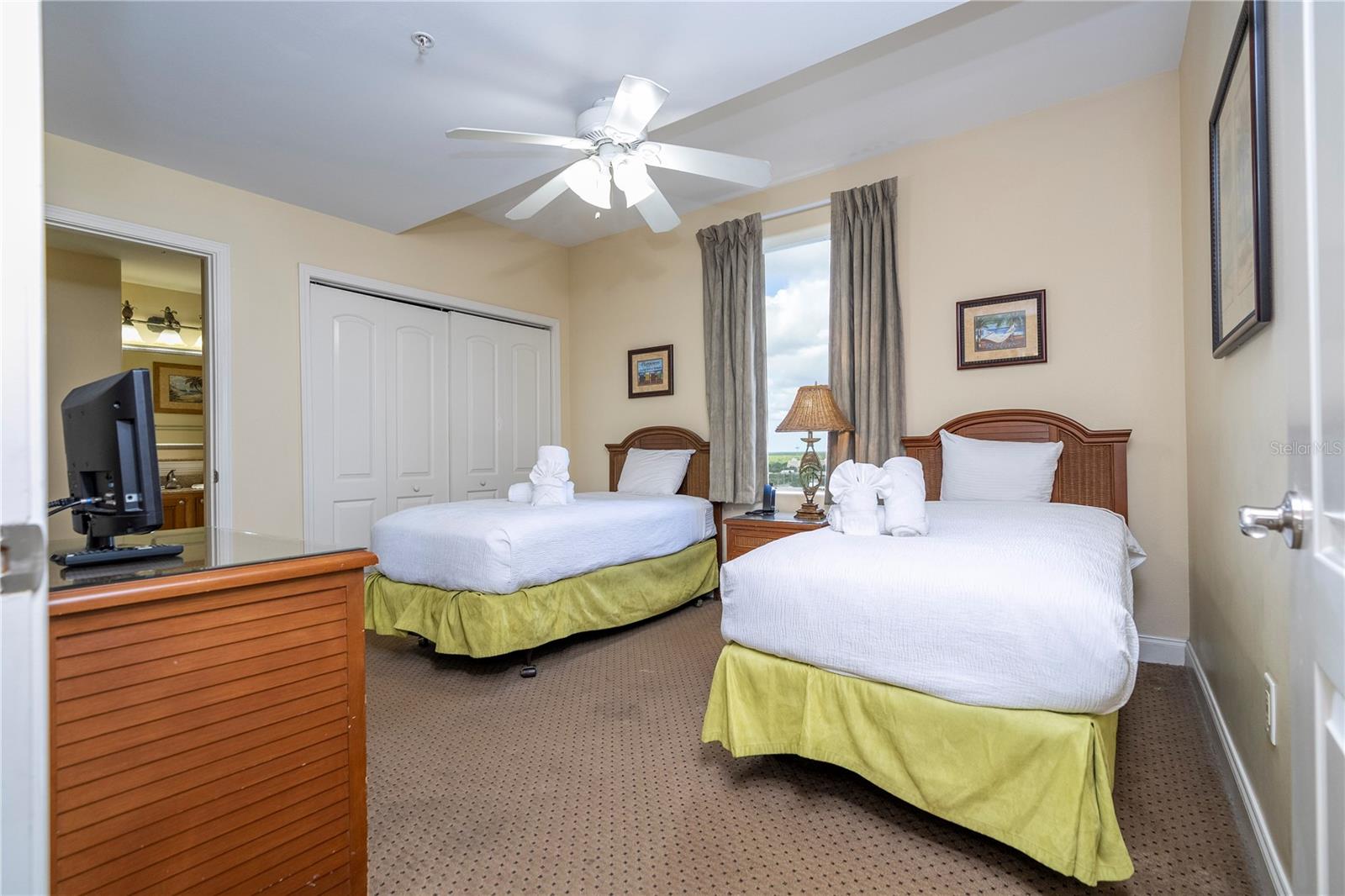 Image 20 of 75 For 13415 Blue Heron Beach Drive 1401