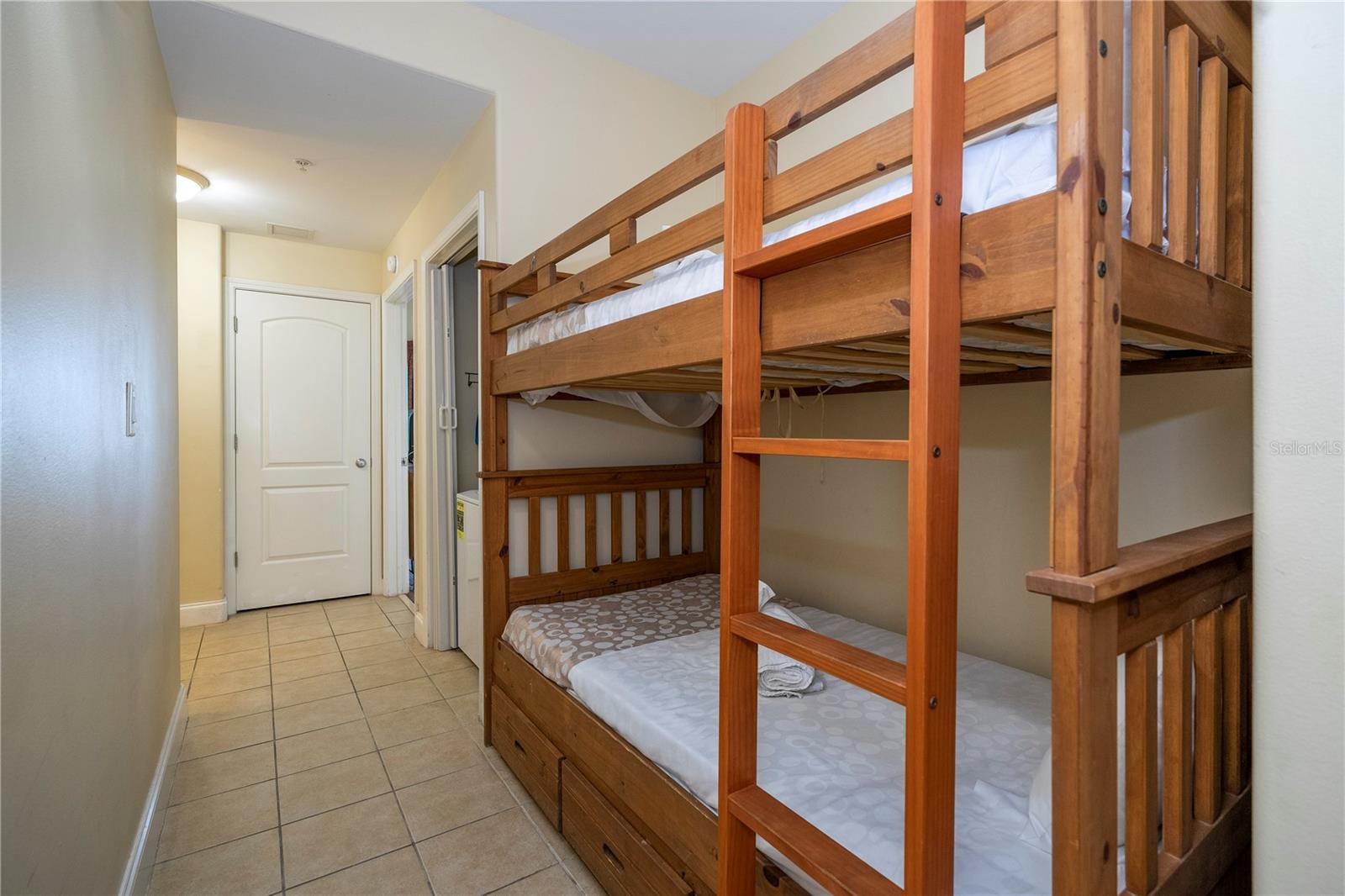 Image 6 of 75 For 13415 Blue Heron Beach Drive 1401