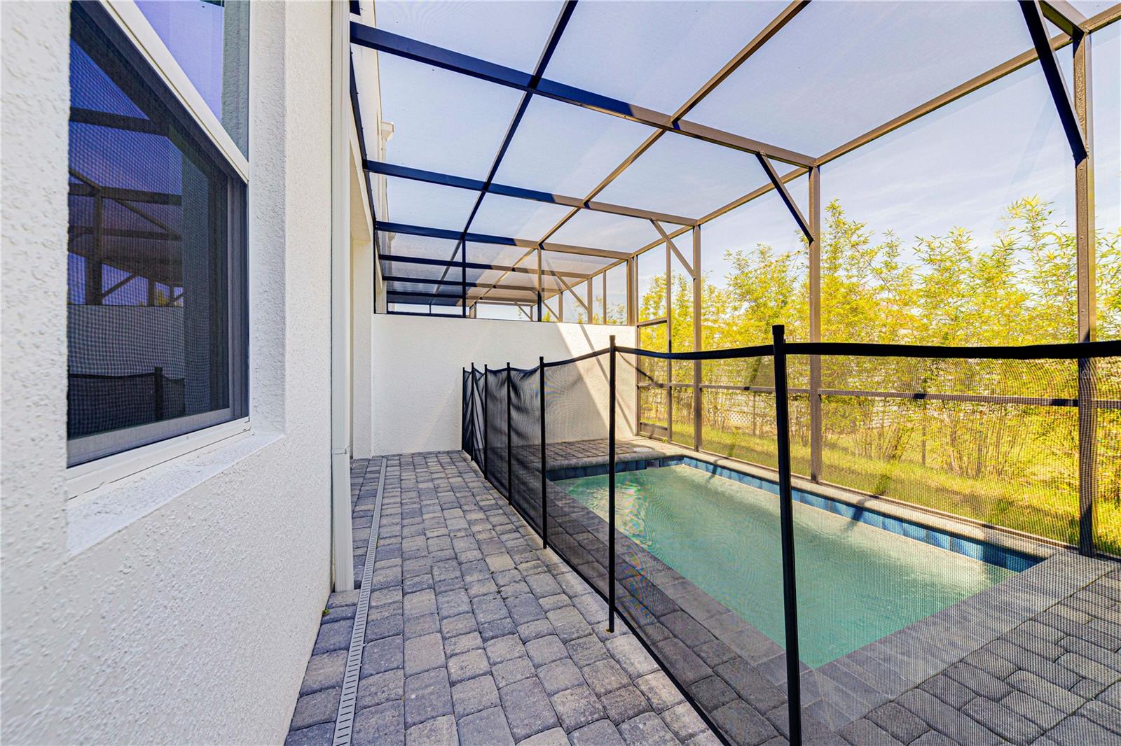 Image 5 of 51 For 400 Famagusta Drive