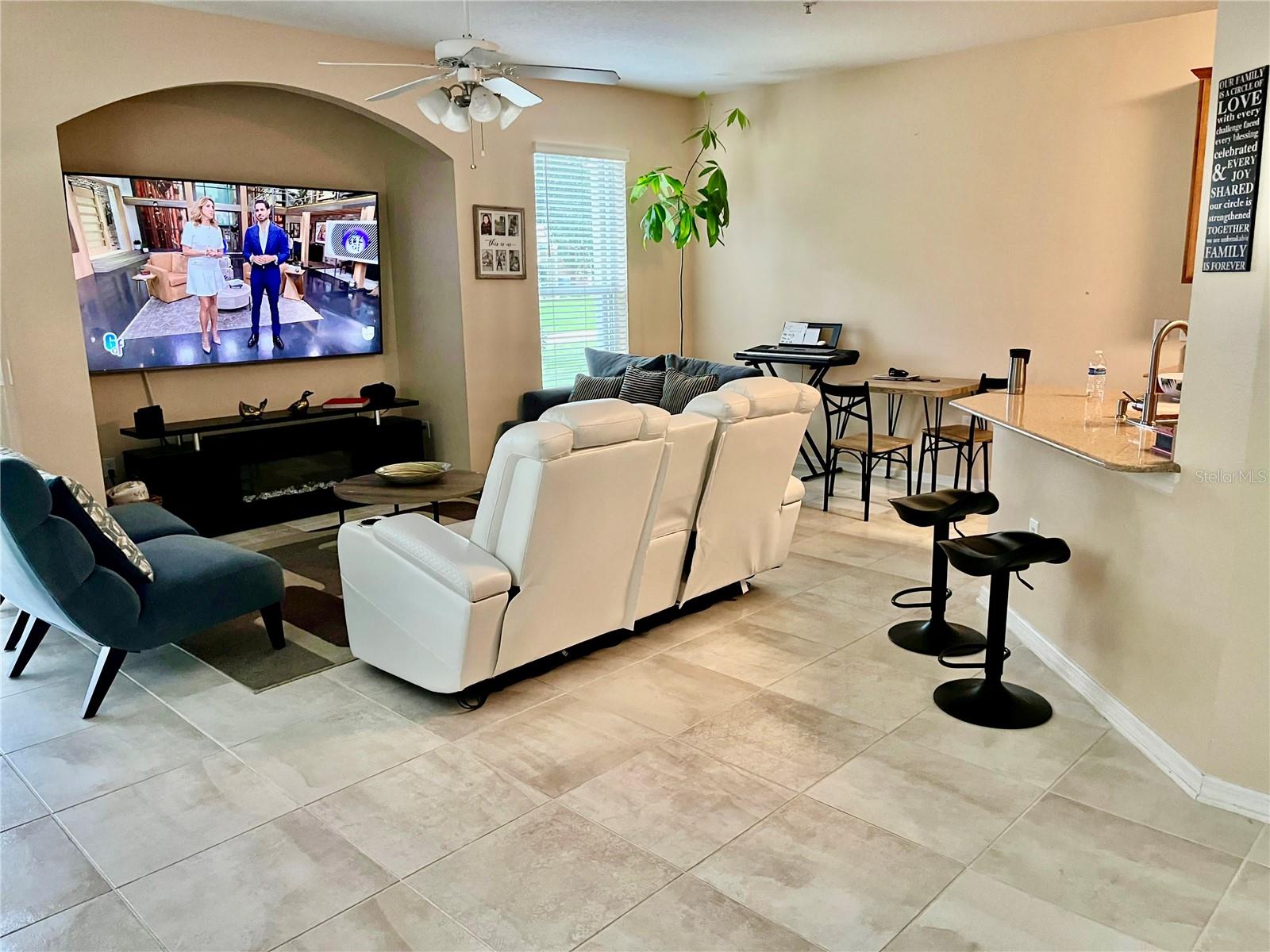 Image 15 of 40 For 1325 Broken Oak Drive C