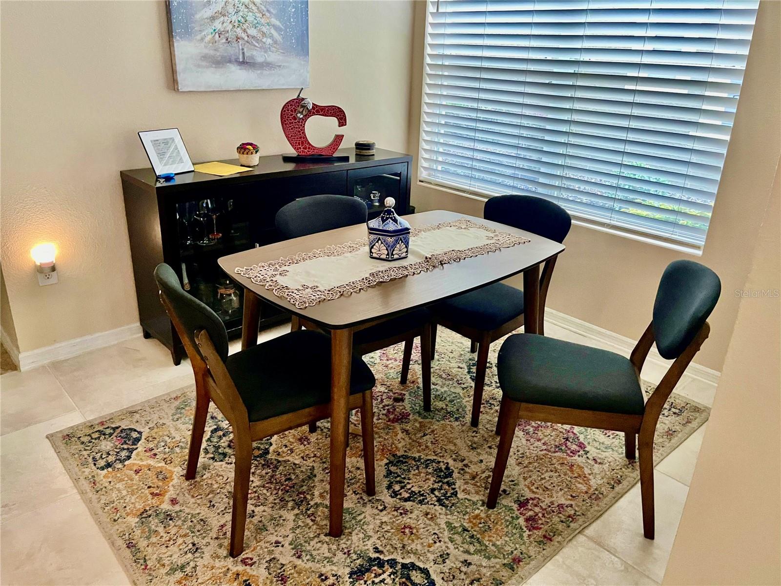 Image 16 of 40 For 1325 Broken Oak Drive C