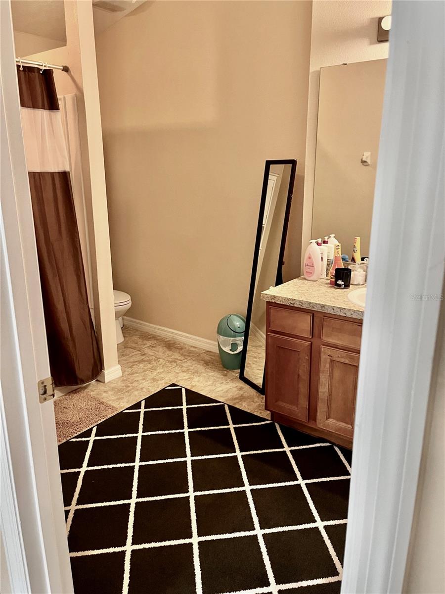 Image 24 of 40 For 1325 Broken Oak Drive C