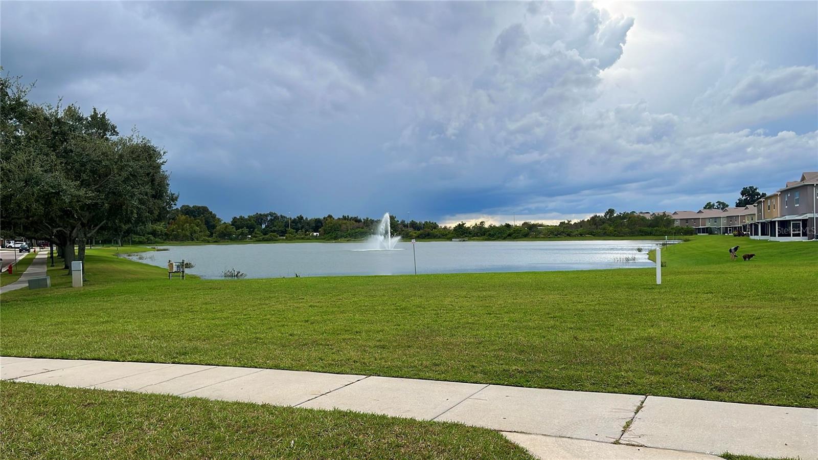 Image 29 of 40 For 1325 Broken Oak Drive C