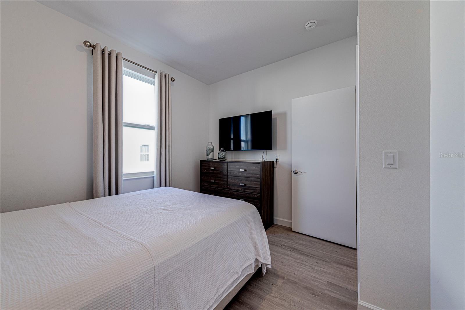 Image 34 of 55 For 633 Trikomo Drive