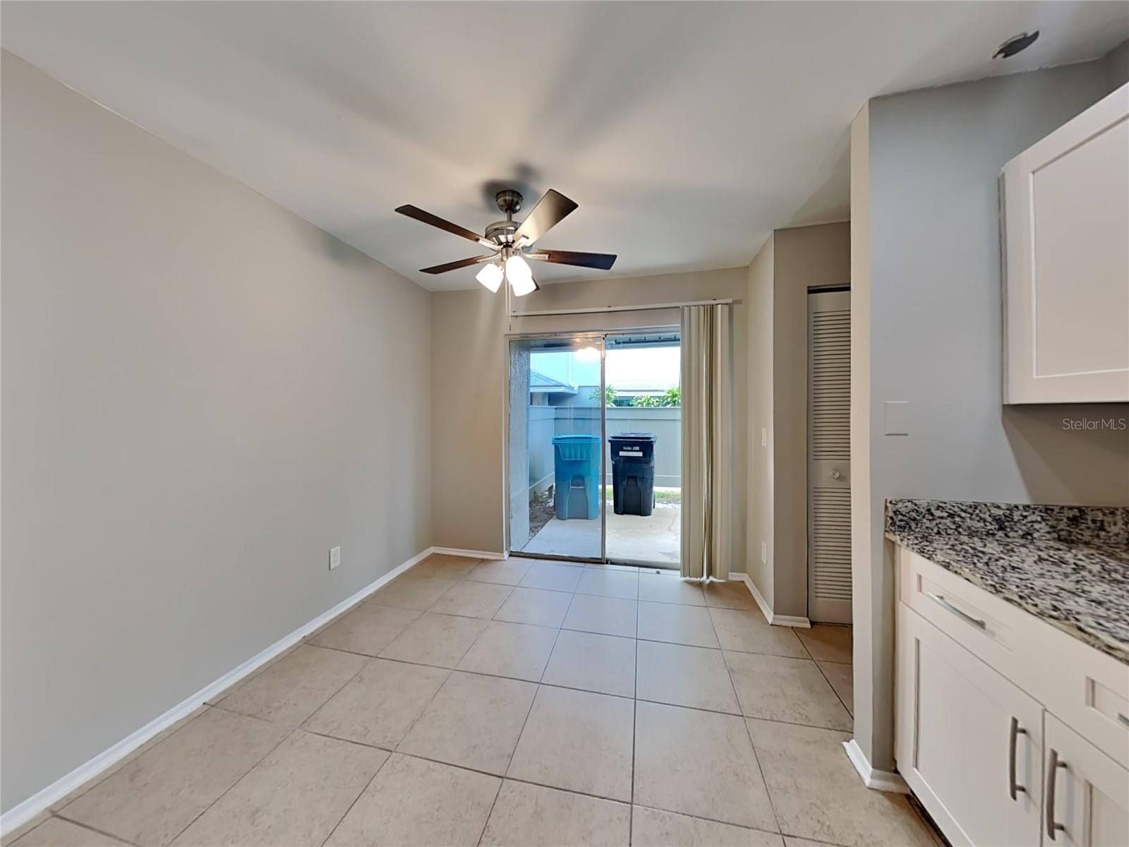 Image 4 of 12 For 4412 Prairie Court 13b-1