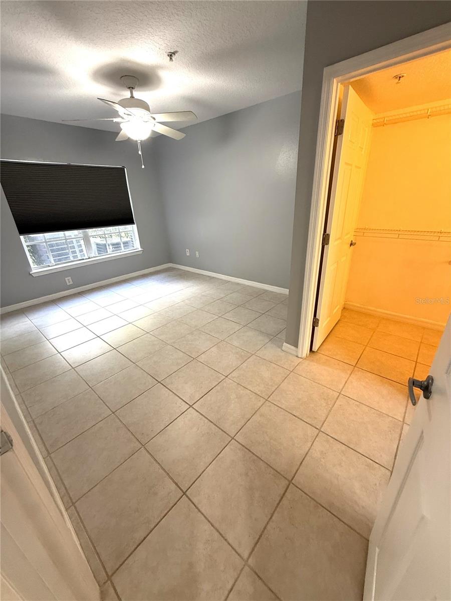 Image 16 of 23 For 814 Crest Pines Drive 915