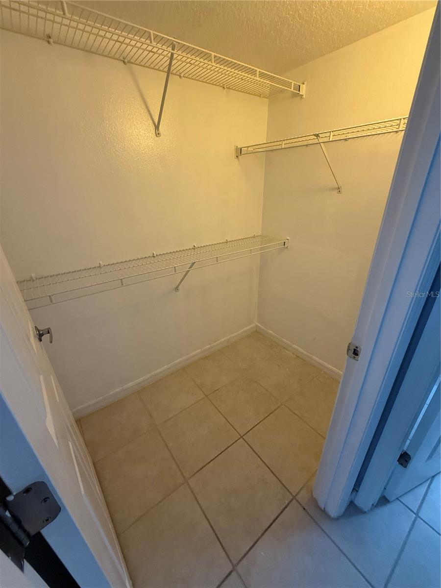 Image 17 of 23 For 814 Crest Pines Drive 915