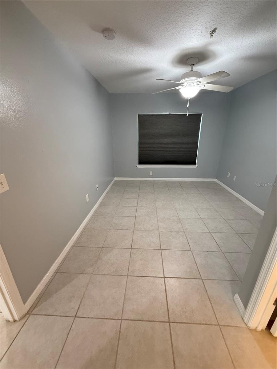 Image 21 of 23 For 814 Crest Pines Drive 915