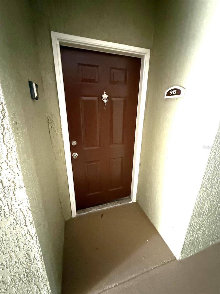 Image 3 of 23 For 814 Crest Pines Drive 915