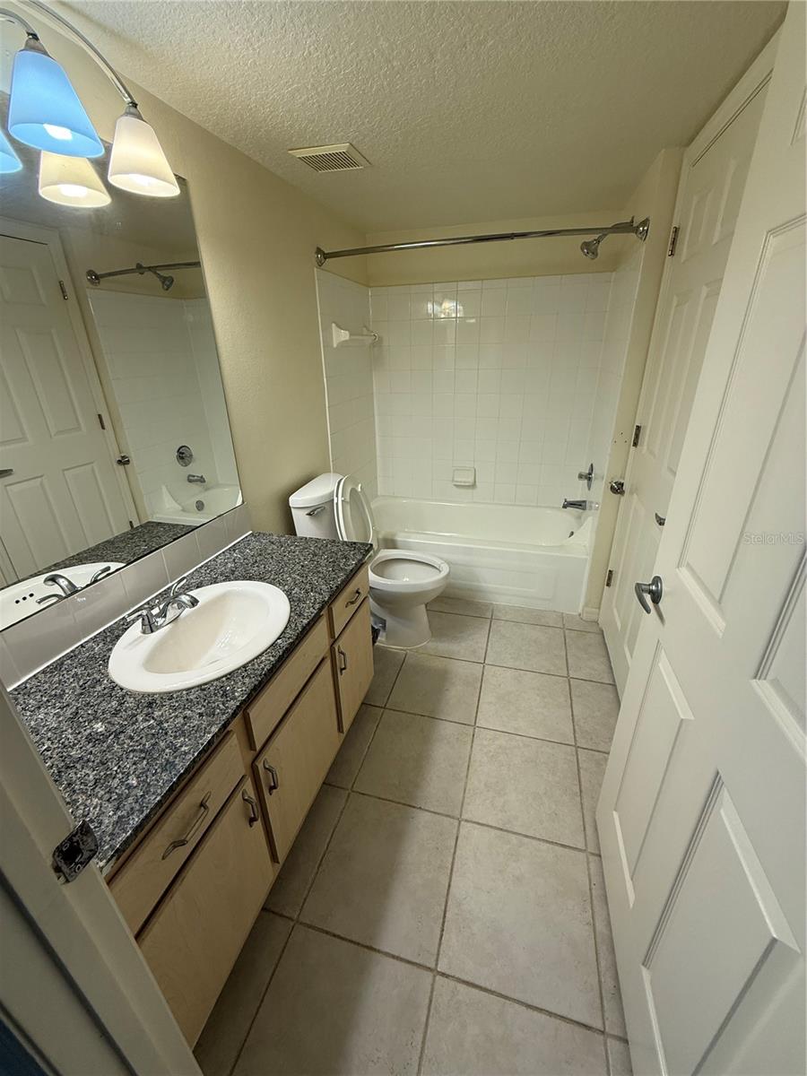 Image 6 of 23 For 814 Crest Pines Drive 915