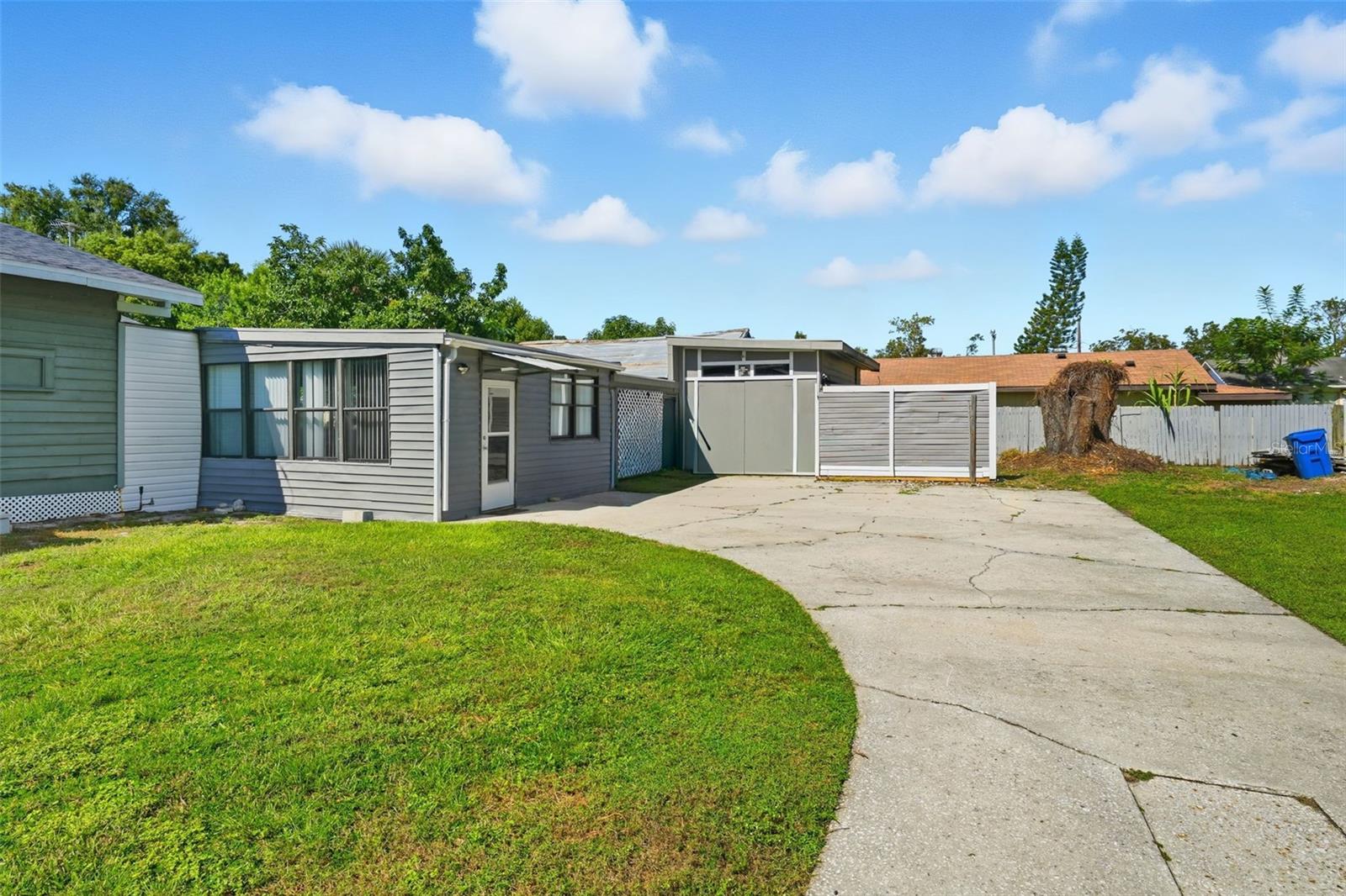 Image 10 of 67 For 2239 Central Avenue