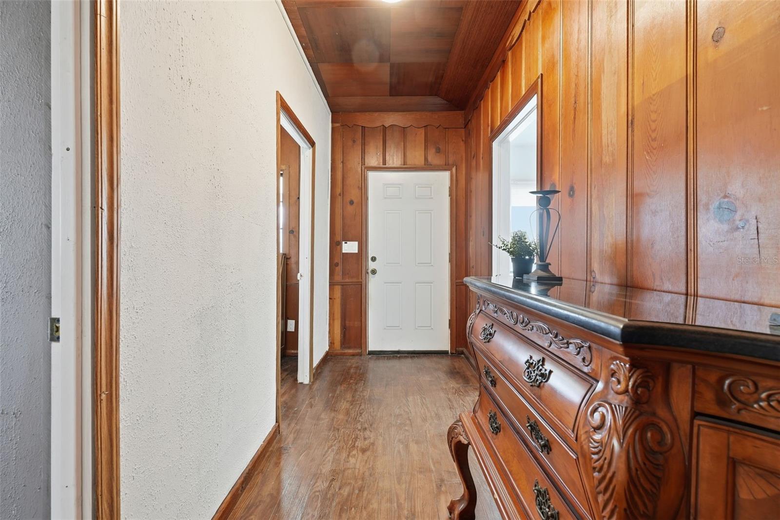 Image 16 of 67 For 2239 Central Avenue