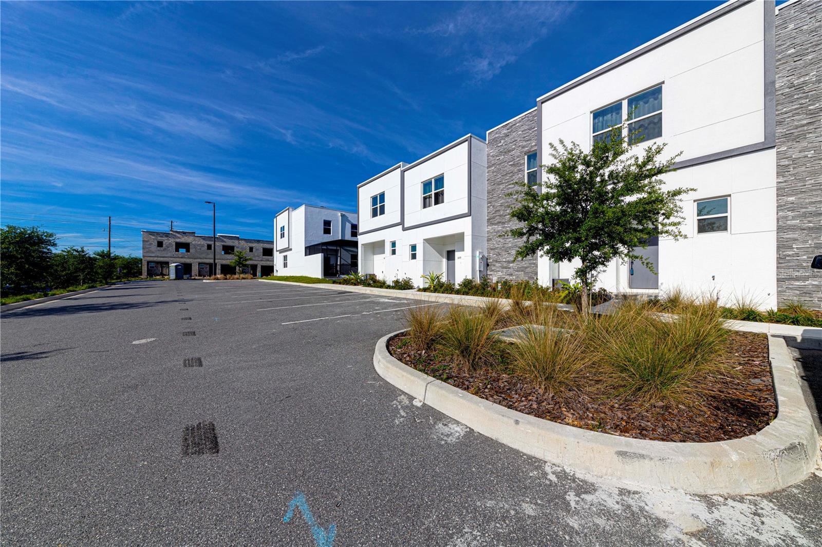 Image 3 of 55 For 633 Trikomo Drive