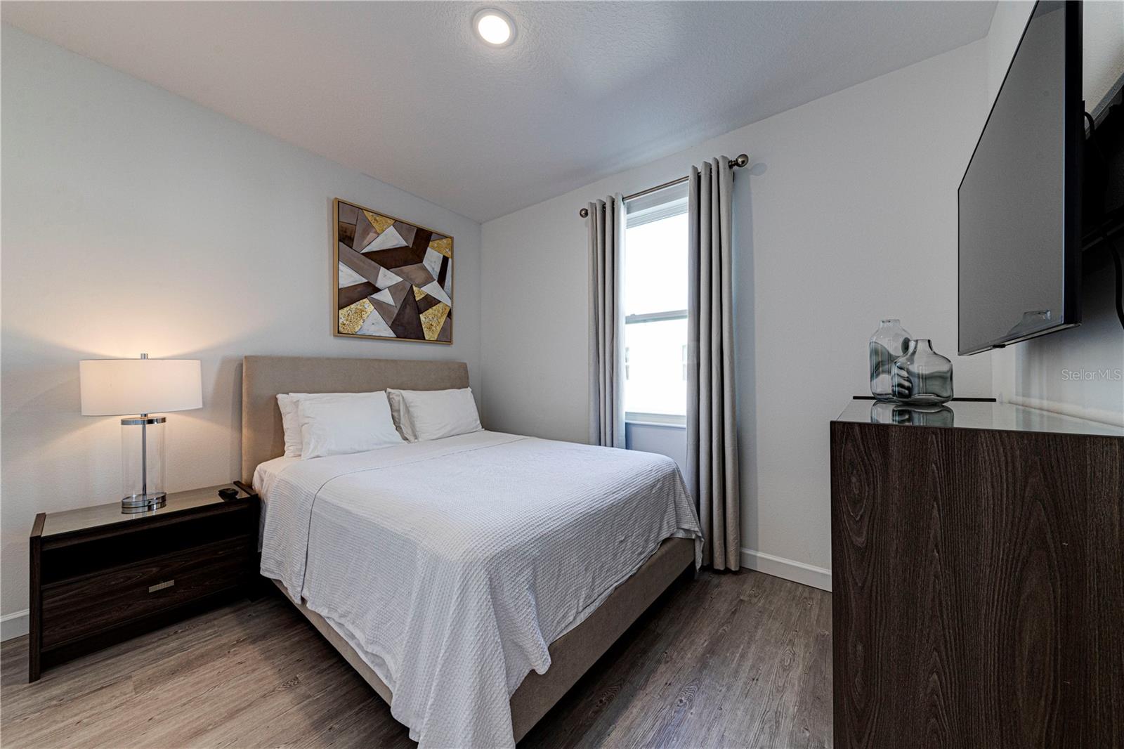 Image 38 of 55 For 633 Trikomo Drive