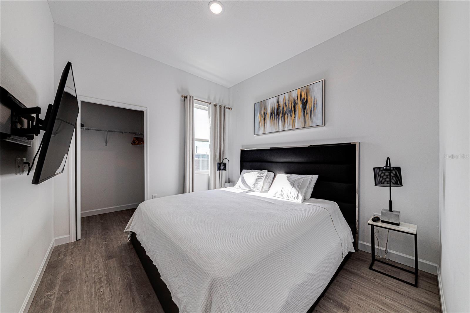 Image 44 of 55 For 633 Trikomo Drive