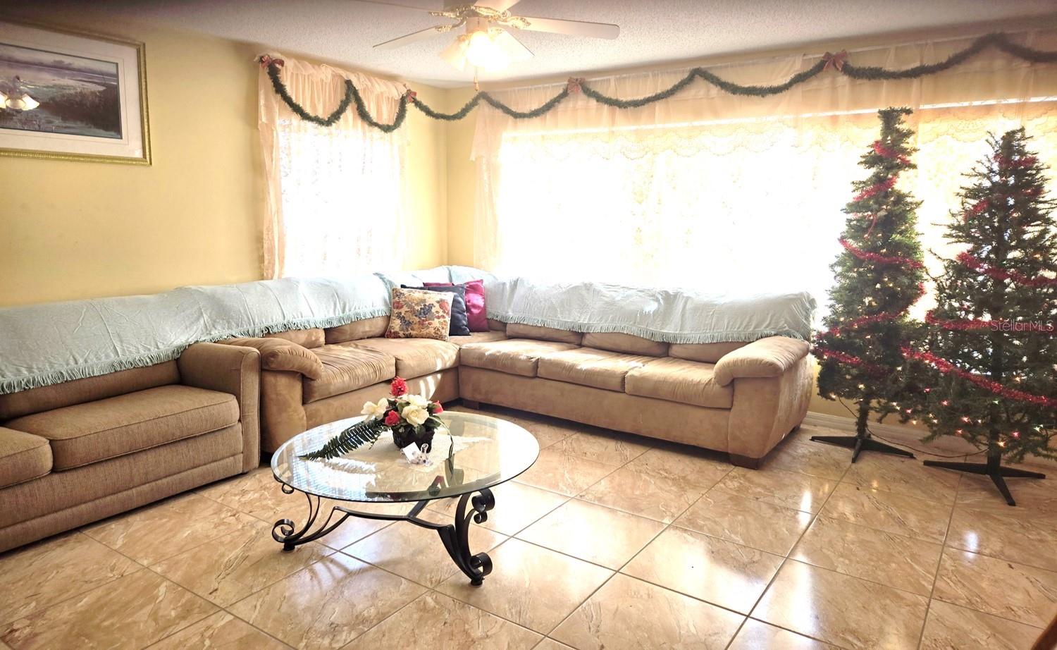 Image 21 of 22 For 4547 Ashtubula Court