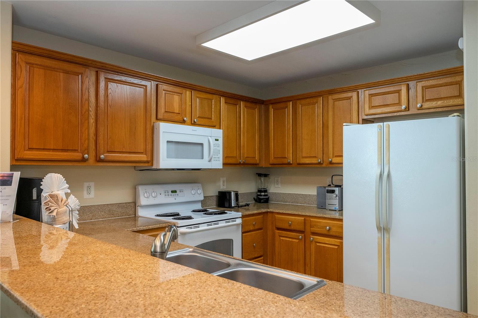 Image 17 of 57 For 13415 Blue Heron Beach Drive 910