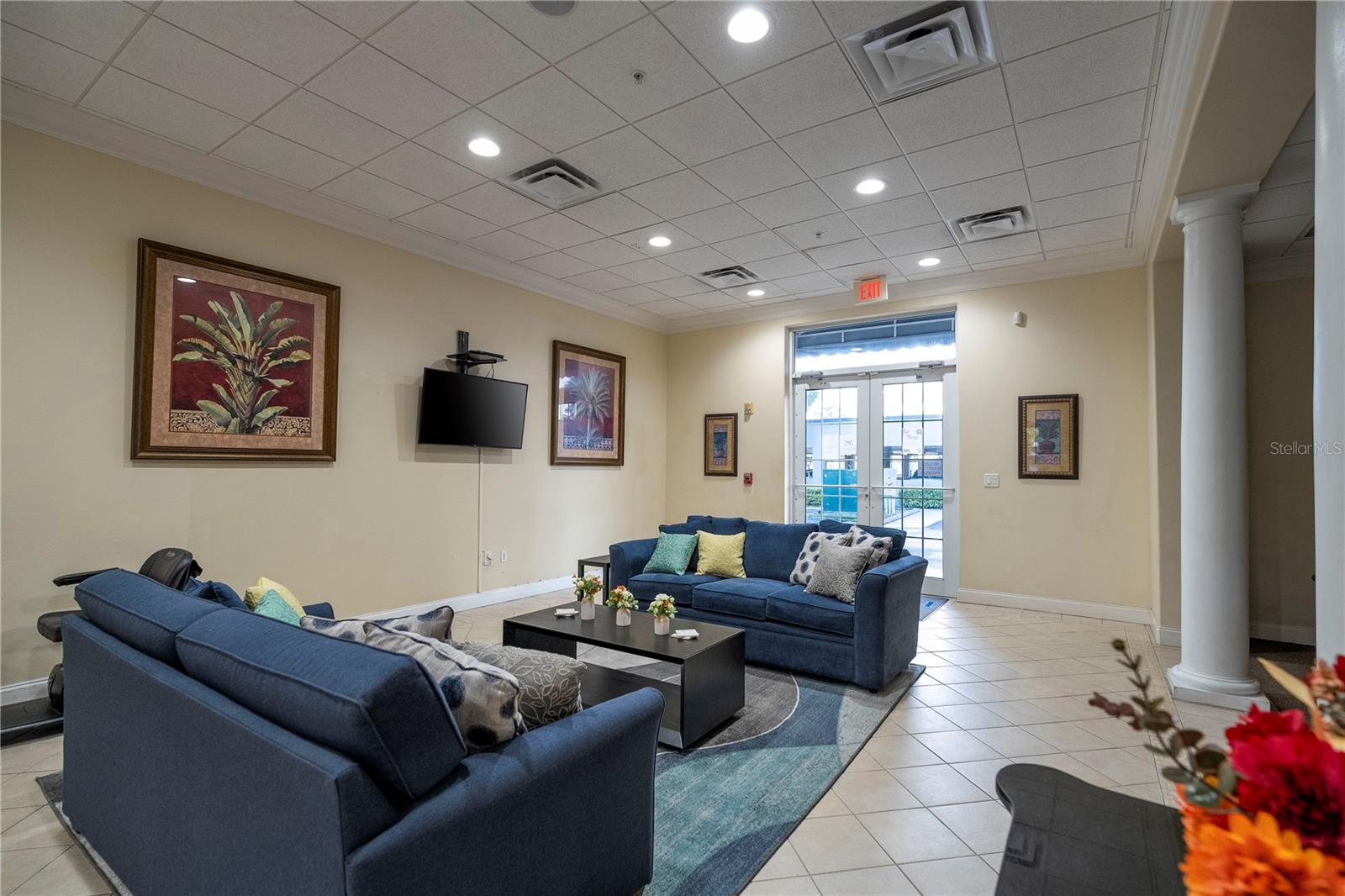 Image 32 of 57 For 13415 Blue Heron Beach Drive 910