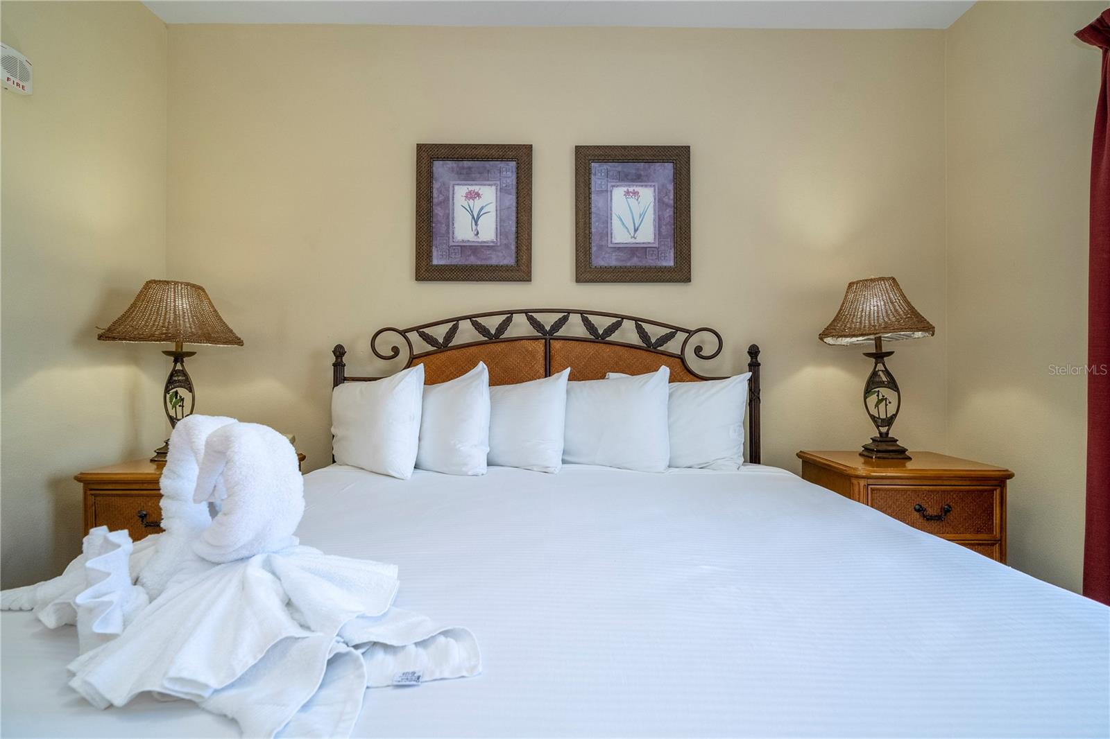 Image 4 of 57 For 13415 Blue Heron Beach Drive 910