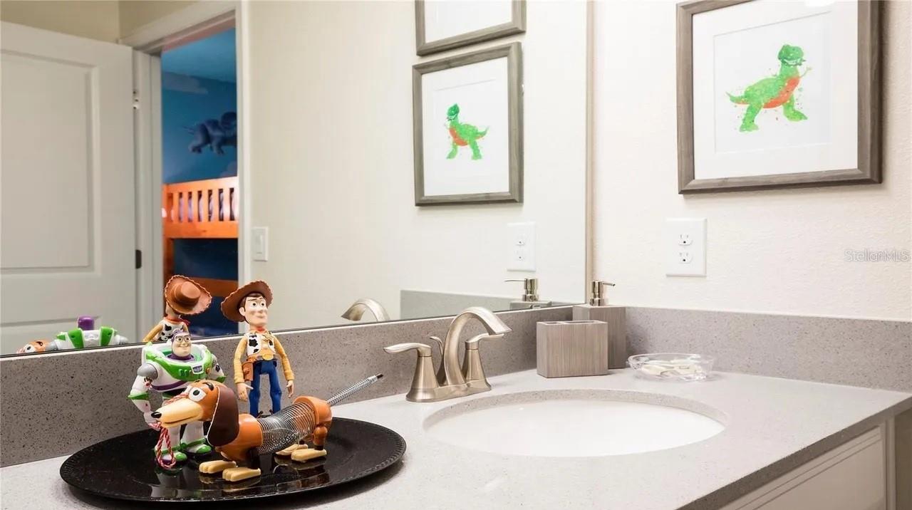 Image 15 of 42 For 1592 Maidstone Court