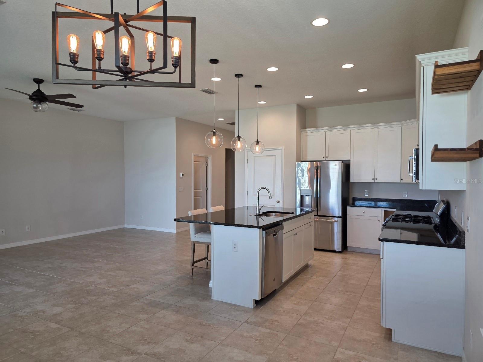 Image 5 of 18 For 722 Grand Hilltop Drive