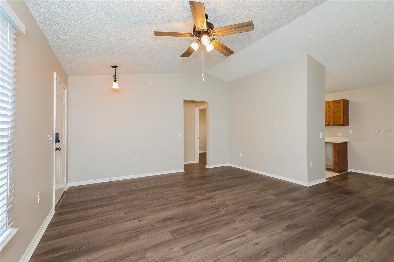 Image 2 of 16 For 15 Sawfish Lane