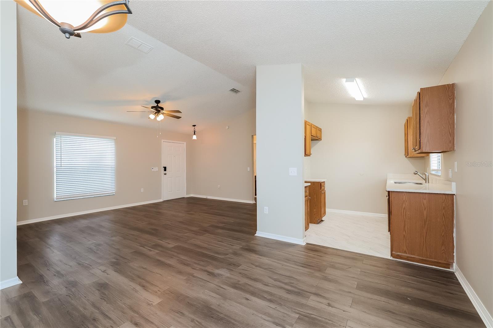 Image 4 of 16 For 15 Sawfish Lane